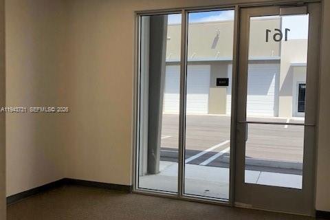 Купить коммерческую недвижимость в Суитуотер, Флорида № 2000574 - фото 3