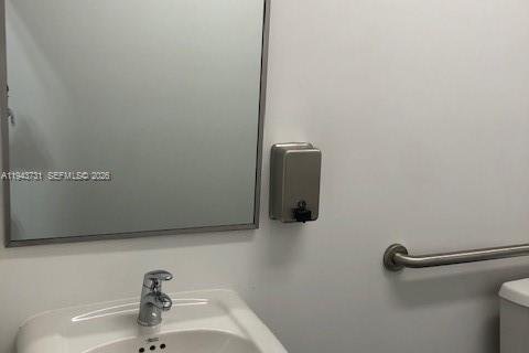 Купить коммерческую недвижимость в Суитуотер, Флорида № 2000574 - фото 28