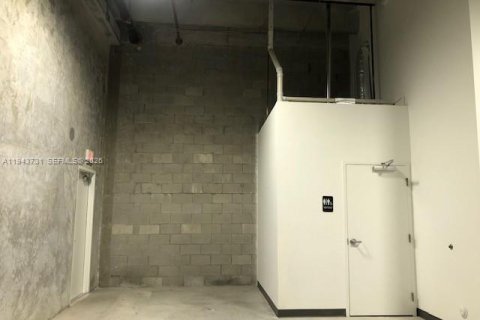 Купить коммерческую недвижимость в Суитуотер, Флорида № 2000574 - фото 18