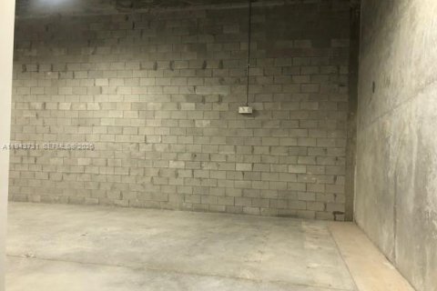 Купить коммерческую недвижимость в Суитуотер, Флорида № 2000574 - фото 23