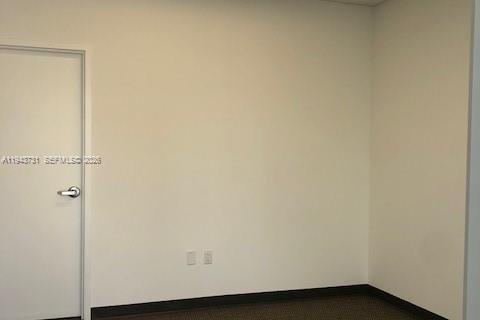 Купить коммерческую недвижимость в Суитуотер, Флорида № 2000574 - фото 7