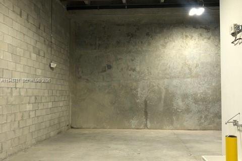 Купить коммерческую недвижимость в Суитуотер, Флорида № 2000574 - фото 13