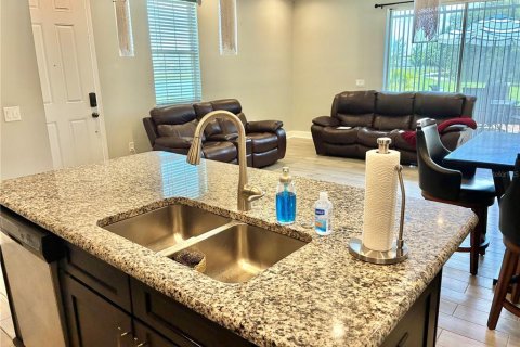 Townhouse in Orlando, Florida 3 bedrooms, 163.69 sq.m. № 1821087 - photo 12