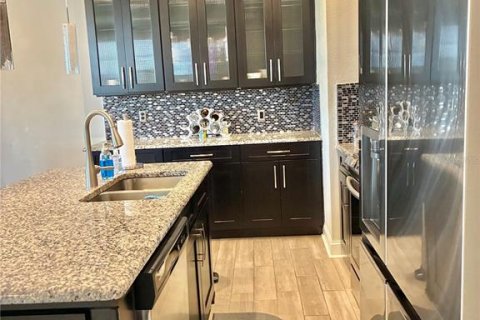 Townhouse in Orlando, Florida 3 bedrooms, 163.69 sq.m. № 1821087 - photo 11