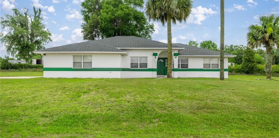 House in Ocala, Florida 3 bedrooms, 166.85 sq.m. № 1759350