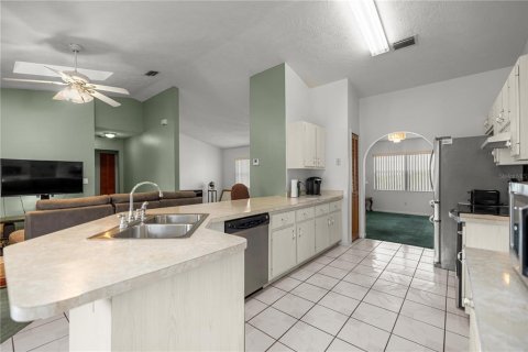 House in Ocala, Florida 3 bedrooms, 166.85 sq.m. № 1759350 - photo 10