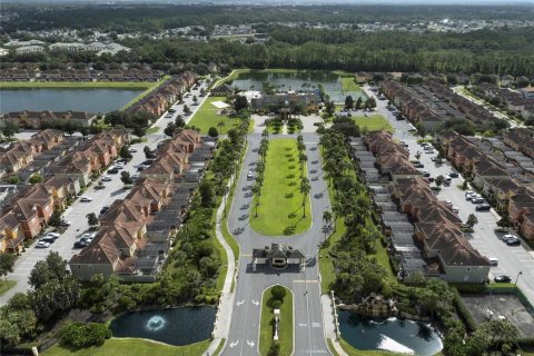 Townhouse in Kissimmee, Florida 4 bedrooms, 176.7 sq.m. № 2377794 - photo 2