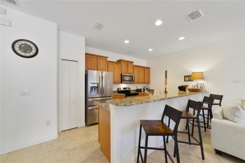 Townhouse in Kissimmee, Florida 4 bedrooms, 176.7 sq.m. № 2377794 - photo 13