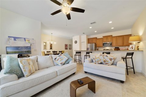 Townhouse in Kissimmee, Florida 4 bedrooms, 176.7 sq.m. № 2377794 - photo 12