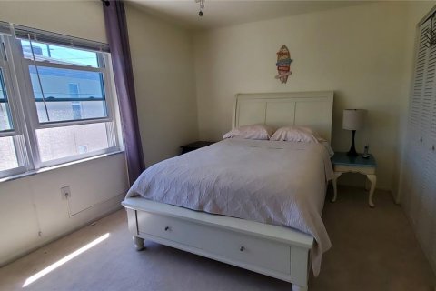 Condominio en alquiler en Saint Pete Beach, Florida, 1 dormitorio, 57.13 m2 № 2102164 - foto 23