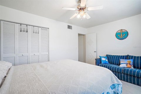 Condominio en alquiler en Saint Pete Beach, Florida, 1 dormitorio, 57.13 m2 № 2102164 - foto 16