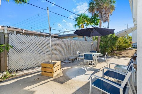 Condominio en alquiler en Saint Pete Beach, Florida, 1 dormitorio, 57.13 m2 № 2102164 - foto 28