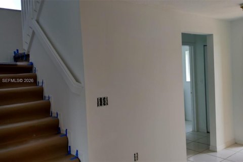 Townhouse in Miami, Florida 3 bedrooms, 134.71 sq.m. № 2067568 - photo 8