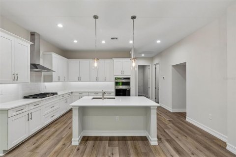 Casa en venta en Brooksville, Florida, 3 dormitorios, 278.8 m2 № 2195824 - foto 8