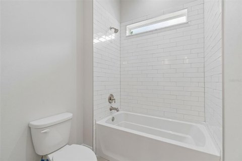 Casa en venta en Brooksville, Florida, 3 dormitorios, 278.8 m2 № 2195824 - foto 27