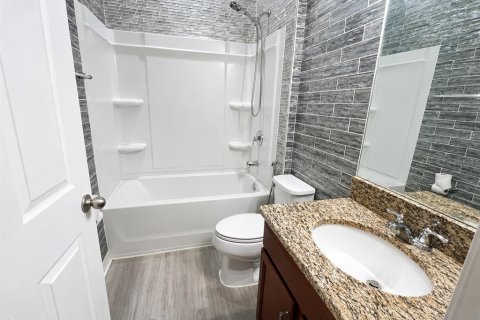 Casa en venta en Seffner, Florida, 5 dormitorios, 286.98 m2 № 2221965 - foto 4