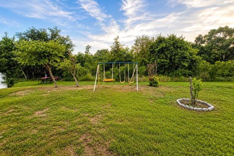 Casa en venta en Seffner, Florida, 5 dormitorios, 286.98 m2 № 2221965 - foto 19