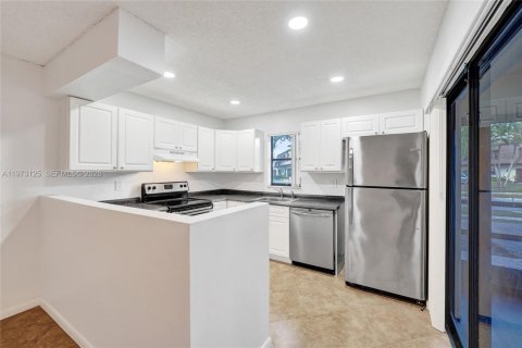 Touwnhouse à vendre à Boca Raton, Floride: 3 chambres, 147.99 m2 № 2273582 - photo 3