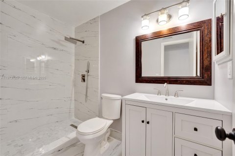 Touwnhouse à vendre à Boca Raton, Floride: 3 chambres, 147.99 m2 № 2273582 - photo 15