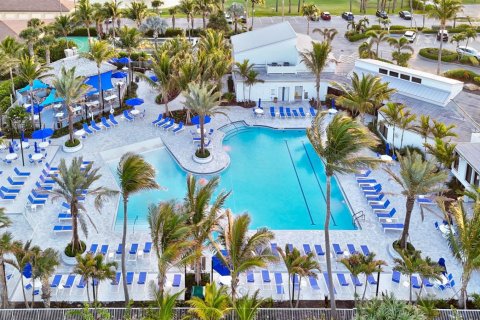 Condo in St. Lucie, Florida, 2 bedrooms  № 2193994 - photo 2