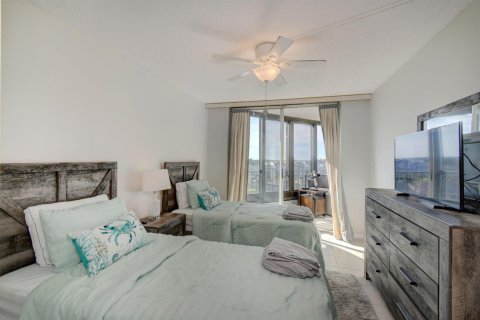 Condo in St. Lucie, Florida, 2 bedrooms  № 2193994 - photo 26