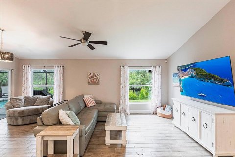 House in Port Charlotte, Florida 3 bedrooms, 182.09 sq.m. № 1908089 - photo 8
