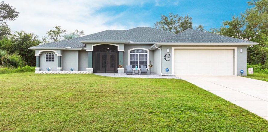 House in Port Charlotte, Florida 3 bedrooms, 182.09 sq.m. № 1908089