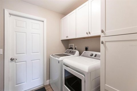 House in Port Charlotte, Florida 3 bedrooms, 182.09 sq.m. № 1908089 - photo 24