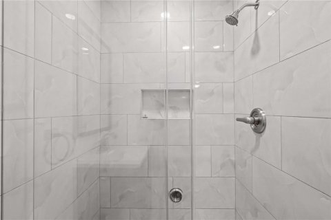 House in Tampa, Florida 4 bedrooms, 200.76 sq.m. № 1824848 - photo 27