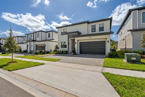 Villa ou maison à vendre à Orlando, Floride: 8 chambres, 298.03 m2 № 2148276 - photo 3