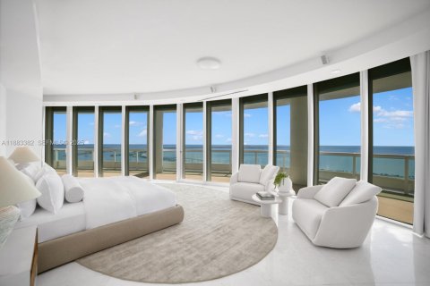 Condominio en alquiler en Miami, Florida, 7 dormitorios, 929.02 m2 № 2034646 - foto 13