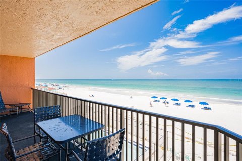 Copropriété à vendre à North Redington Beach, Floride: 3 chambres, 127.28 m2 № 1784744 - photo 4