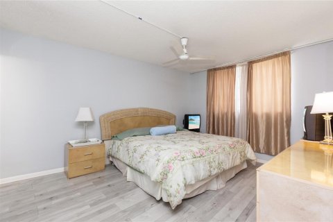 Copropriété à vendre à Pompano Beach, Floride: 2 chambres, 91.04 m2 № 2187506 - photo 20