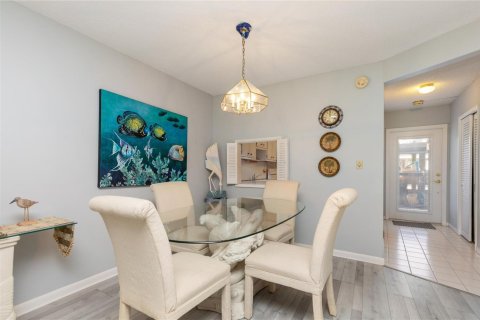 Copropriété à vendre à Pompano Beach, Floride: 2 chambres, 91.04 m2 № 2187506 - photo 8