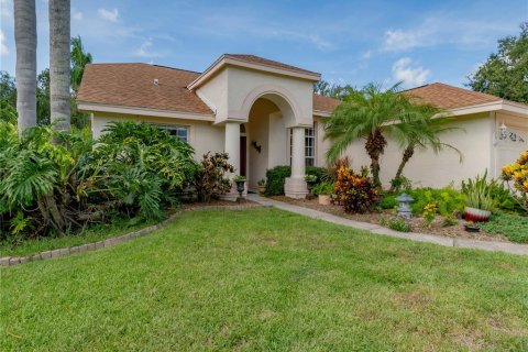 House in Tarpon Springs, Florida 3 bedrooms, 158.12 sq.m. № 1844971 - photo 3
