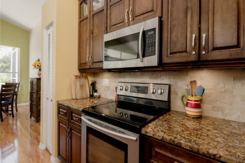 House in Tarpon Springs, Florida 3 bedrooms, 158.12 sq.m. № 1844971 - photo 15