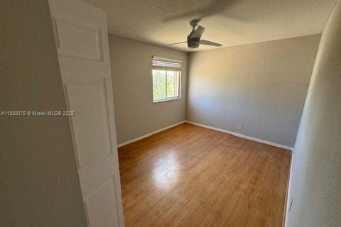 Casa en alquiler en Weston, Florida, 5 dormitorios, 227.61 m2 № 1928825 - foto 15