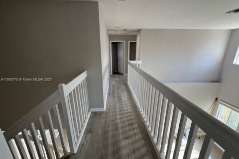 Casa en alquiler en Weston, Florida, 5 dormitorios, 227.61 m2 № 1928825 - foto 17