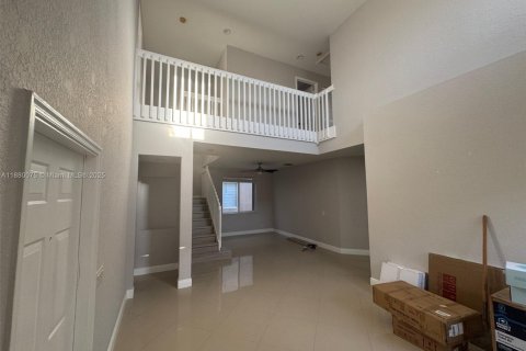 Casa en alquiler en Weston, Florida, 5 dormitorios, 227.61 m2 № 1928825 - foto 8