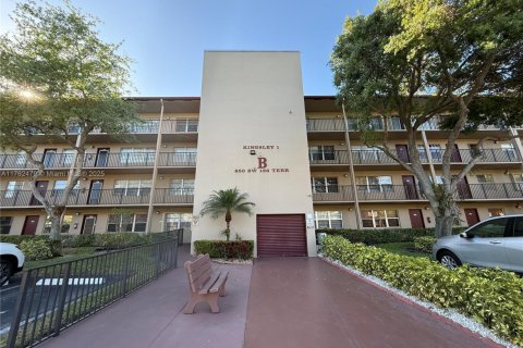 Condominio en venta en Pembroke Pines, Florida, 2 dormitorios, 88.54 m2 № 1700217 - foto 2