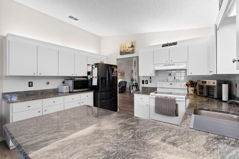 Купить виллу или дом в Саммерфилд, Флорида 9 комнат, 153.47м2, № 2144778 - фото 7