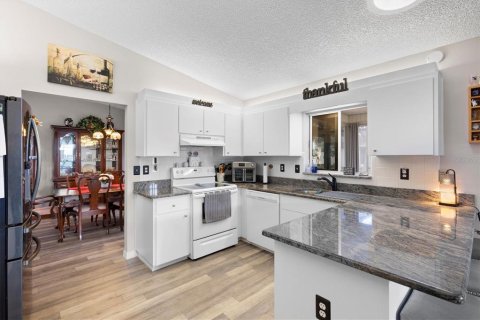 Купить виллу или дом в Саммерфилд, Флорида 9 комнат, 153.47м2, № 2144778 - фото 8