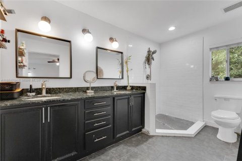 Townhouse in Sunrise, Florida 3 bedrooms, 150.41 sq.m. № 1878562 - photo 15