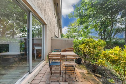 Townhouse in Sunrise, Florida 3 bedrooms, 150.41 sq.m. № 1878562 - photo 21