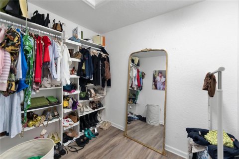 Townhouse in Sunrise, Florida 3 bedrooms, 150.41 sq.m. № 1878562 - photo 16