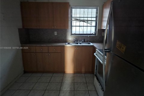 Villa ou maison à vendre à Miami Gardens, Floride: 4 chambres, 183.95 m2 № 1994396 - photo 7