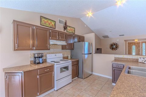 Villa ou maison à vendre à Kissimmee, Floride: 3 chambres, 143.07 m2 № 2342131 - photo 14