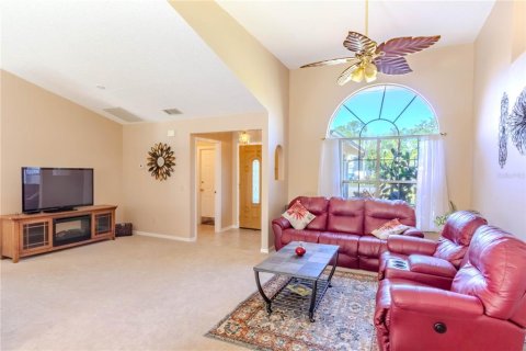 Villa ou maison à vendre à Kissimmee, Floride: 3 chambres, 143.07 m2 № 2342131 - photo 9