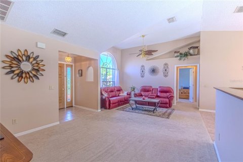 Villa ou maison à vendre à Kissimmee, Floride: 3 chambres, 143.07 m2 № 2342131 - photo 12