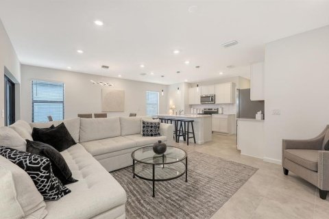 House in Sarasota, Florida 4 bedrooms, 147.81 sq.m. № 1852903 - photo 24